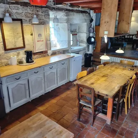 度假居 Maison De *